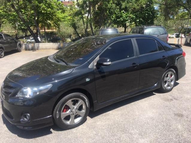 Toyota Corolla xrs 2.0 flex automatico top com gnv 5 geraçao muito novo preço real - Foto 5