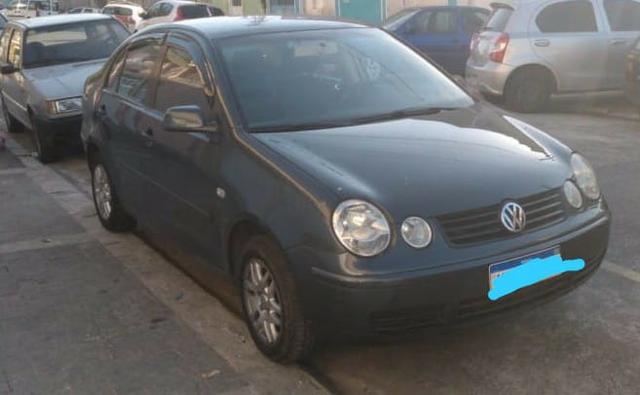 Vw Polo 2004 /GNV/ Bco de Couro - Foto 2