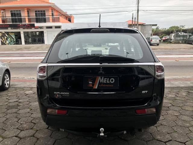 Outlander GT 3.0 4x4 7Lugares 2015 - Foto 7