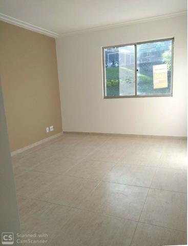 Apt Reformado 2 quartos - Eng. de Dentro