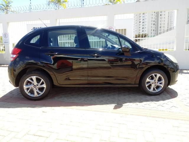 BAIXEI !!! C3 top c teto! 27.990 ou entrada 8.990 + parcelas 688 apenas 55.000km - Foto 3