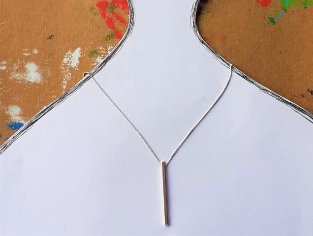 Colar minimalista em prata 925