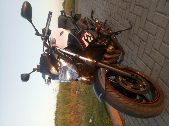 Moto yamaha, Xj6 sp, modelo 2016, cor Branca, edição especial - Foto 3