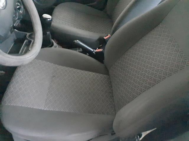 Fiesta sedan 2006 - Foto 7