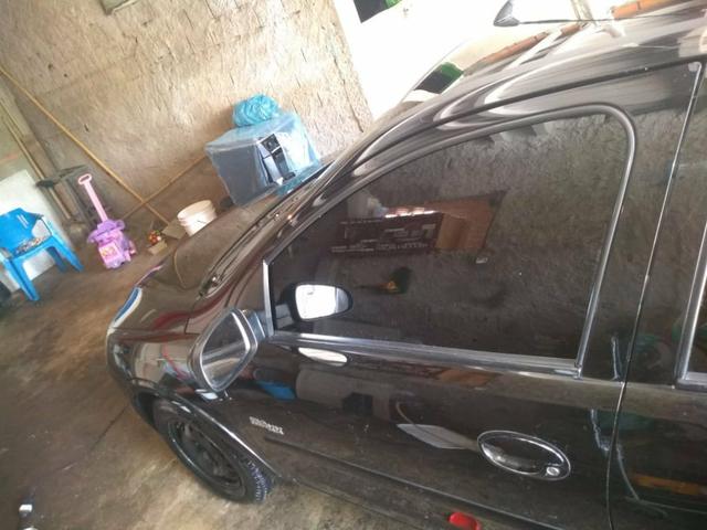 Corsa Hatch - Foto 10