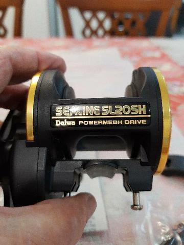 Carretilha Daiwa Sealine SL20SH - Foto 4