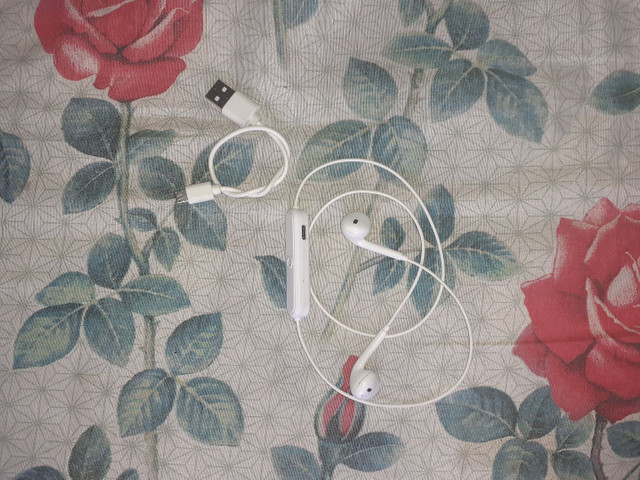 Vendo fone via Bluetooth
