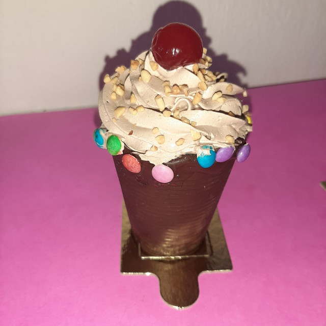 Mini bolo trufado