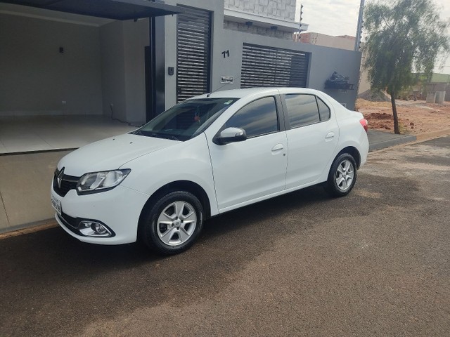 RENAULT LOGAN 2017 DYNAMIQUE 1.6