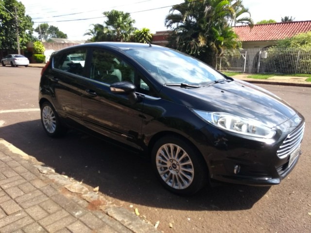 FORD FIESTA TITANIUM
