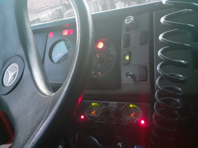 ?VENDO MERCEDES 1418E