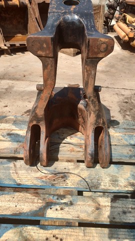 Cj. Cara de cavalo ou chassi oscilante Randon RD406 Adv p/n 370360098 - Foto 2