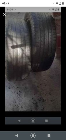 Vendo dois pneus pirelle refenrencia 225/55R18 só respondo no ZAP *