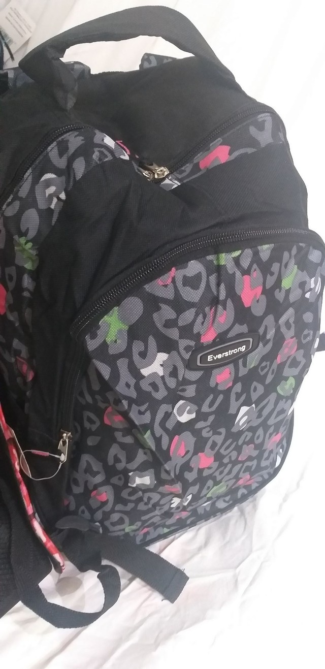 5 mochilas, 5 estampas diferente, qual vc vai querer!? - Foto 4