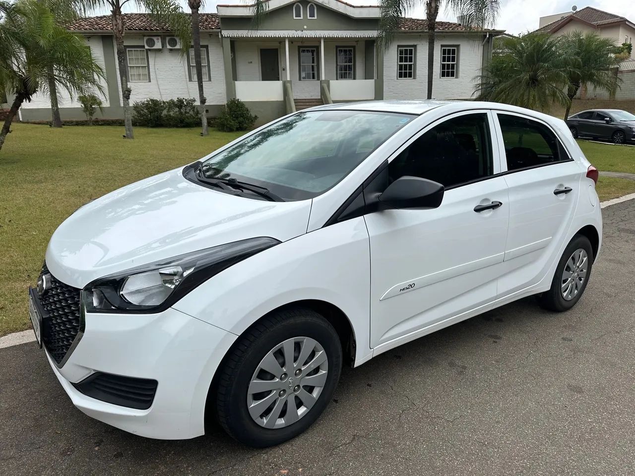 Hyundai HB20 2019 com apenas 65.000 km