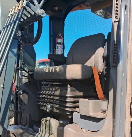 Motoniveladora John Deere 620G ano 2022 com 6920 horas, em SP - Foto 6