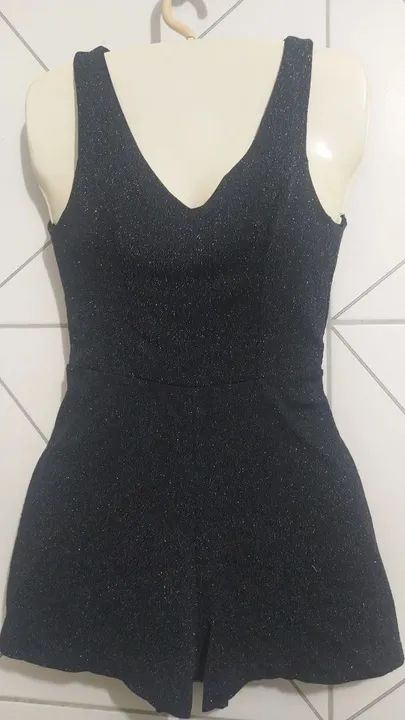 Macacão preto brilhoso 