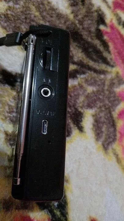 Radio am fm não precisa pilhas carrega na luz produto novo  - Foto 3