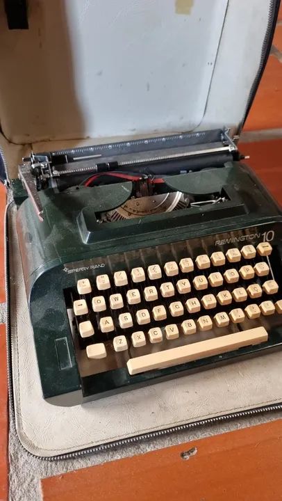 Máquina de Escrever Remington 10 Sperry Rand