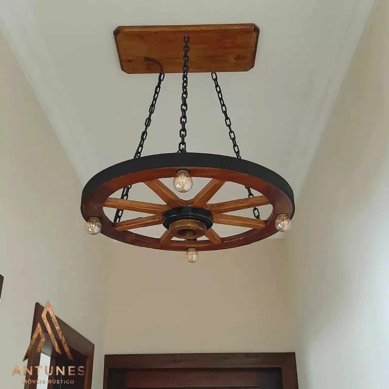 Lustre Roda de Carro de Madeira 60cm 4 bocal - Foto 4