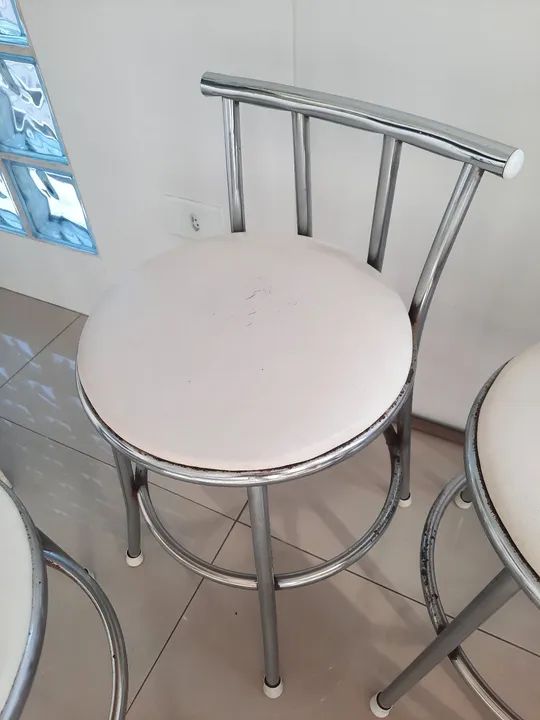 4 cadeiras banqueta - Foto 4