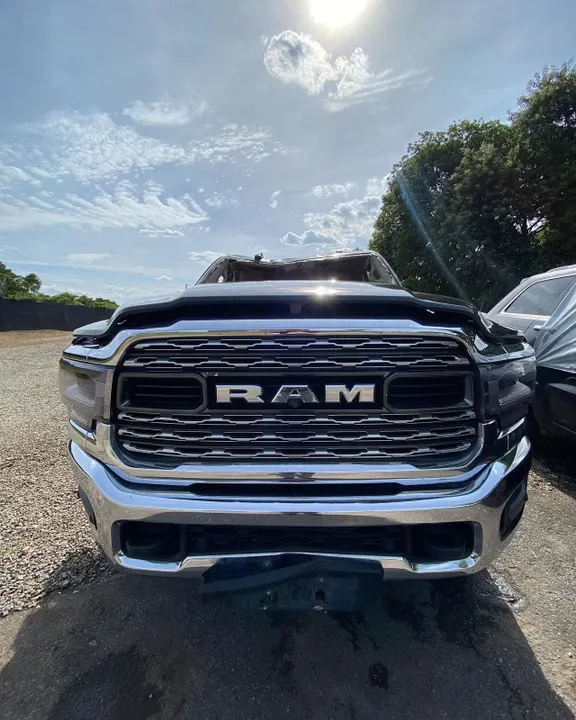 Sucata para retirada de peças Dodge Ram 2500 2022