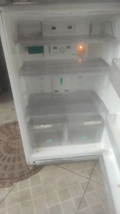 Geladeira Frost Free Eletrolux  - Foto 3