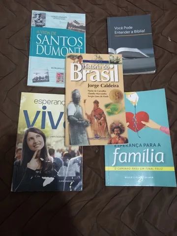 Livros usados kit 05 peças.