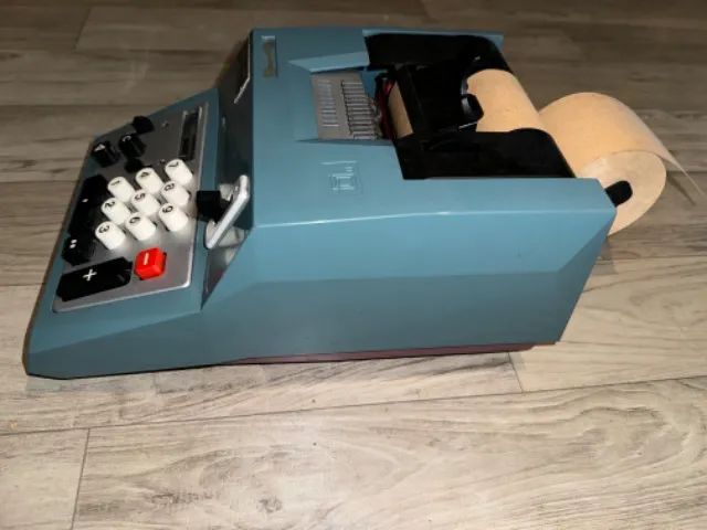 Calculadora de mesa antiga Olivetti. Vintage. Colecionadores. - Foto 4