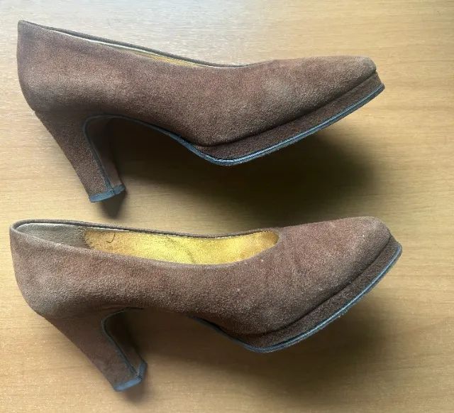 SAPATO CORELLO CAMURÇA MARROM 35 SALTO BLOCO 6,5CM - Foto 4