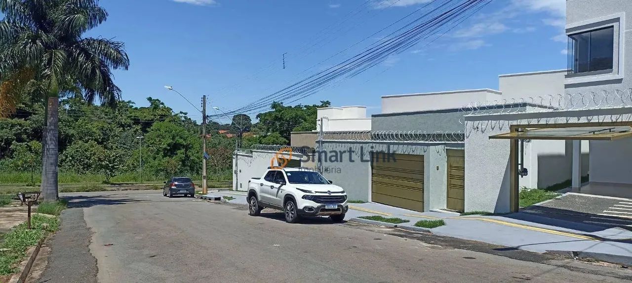 Sobrado com 3 dormitórios à venda, 145 m² por R$ 668.000,00 - Setor Faiçalville - Goiânia/