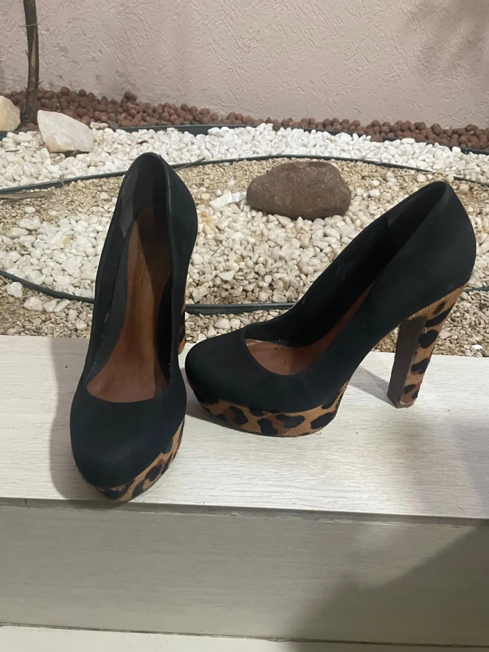 Scarpin Schutz tam 35