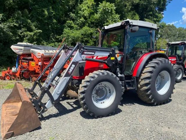 Trator Massey Ferguson - MF 5710. Fabricação 2022
