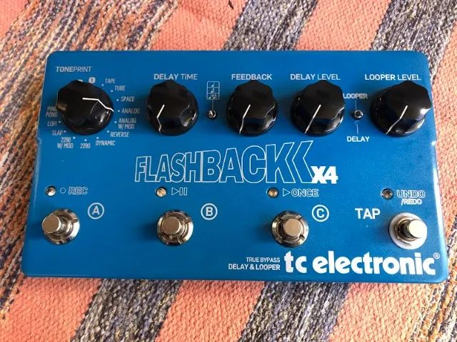 Pedal Delay & Looper Flashback X4 TC.Eletrônic parcelo no Olxpay/ML,avalio troca"NÃO rola 