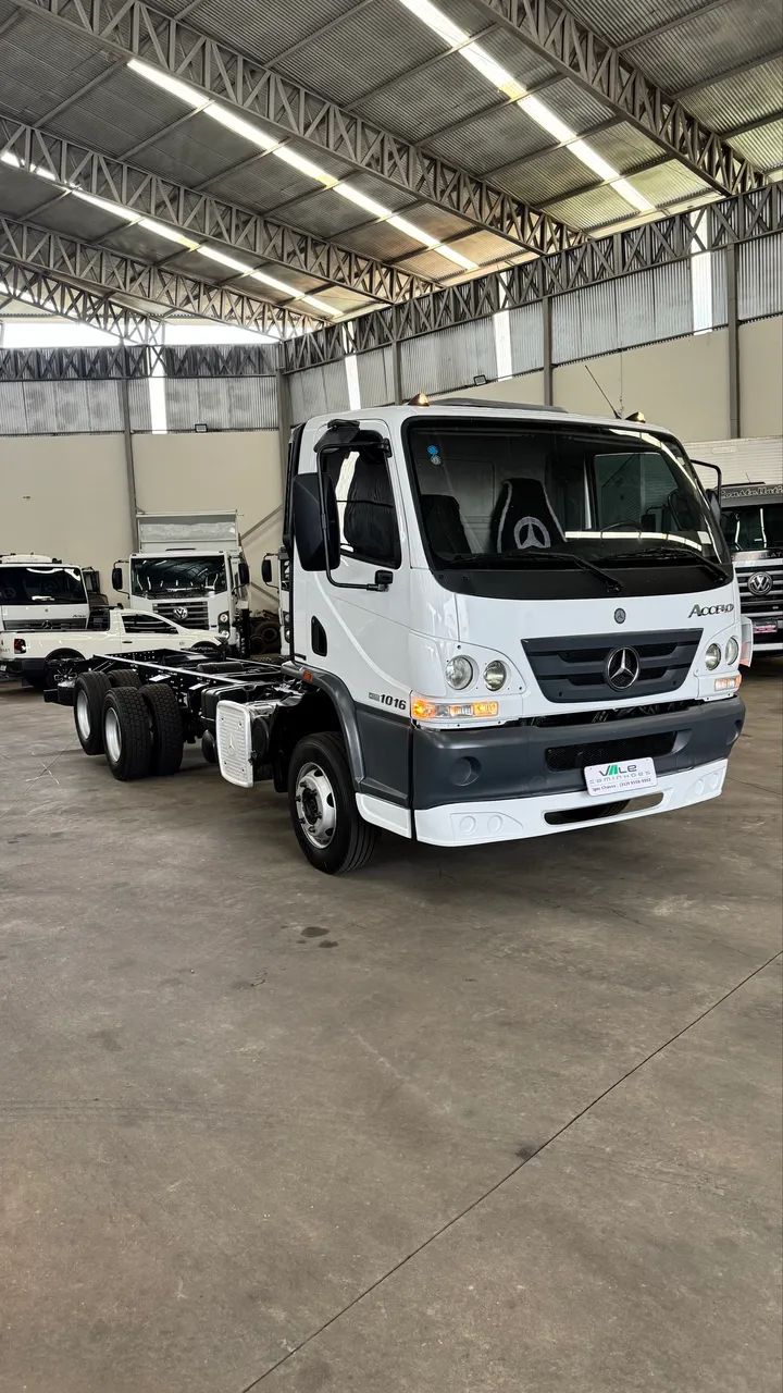 MB accelo 1016 truck 2014 impecável  - Foto 7