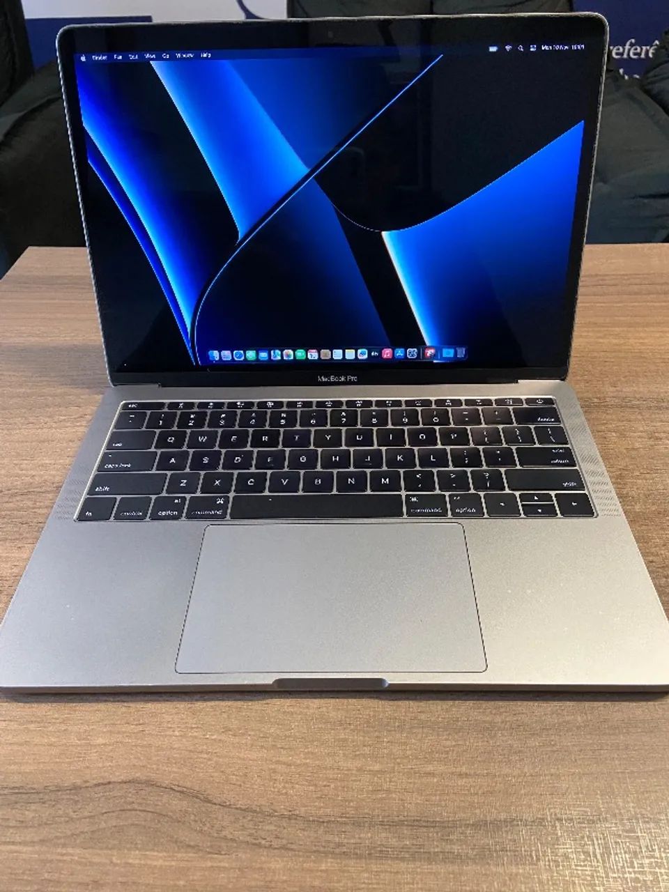 macbook pro 13 i7 16gb