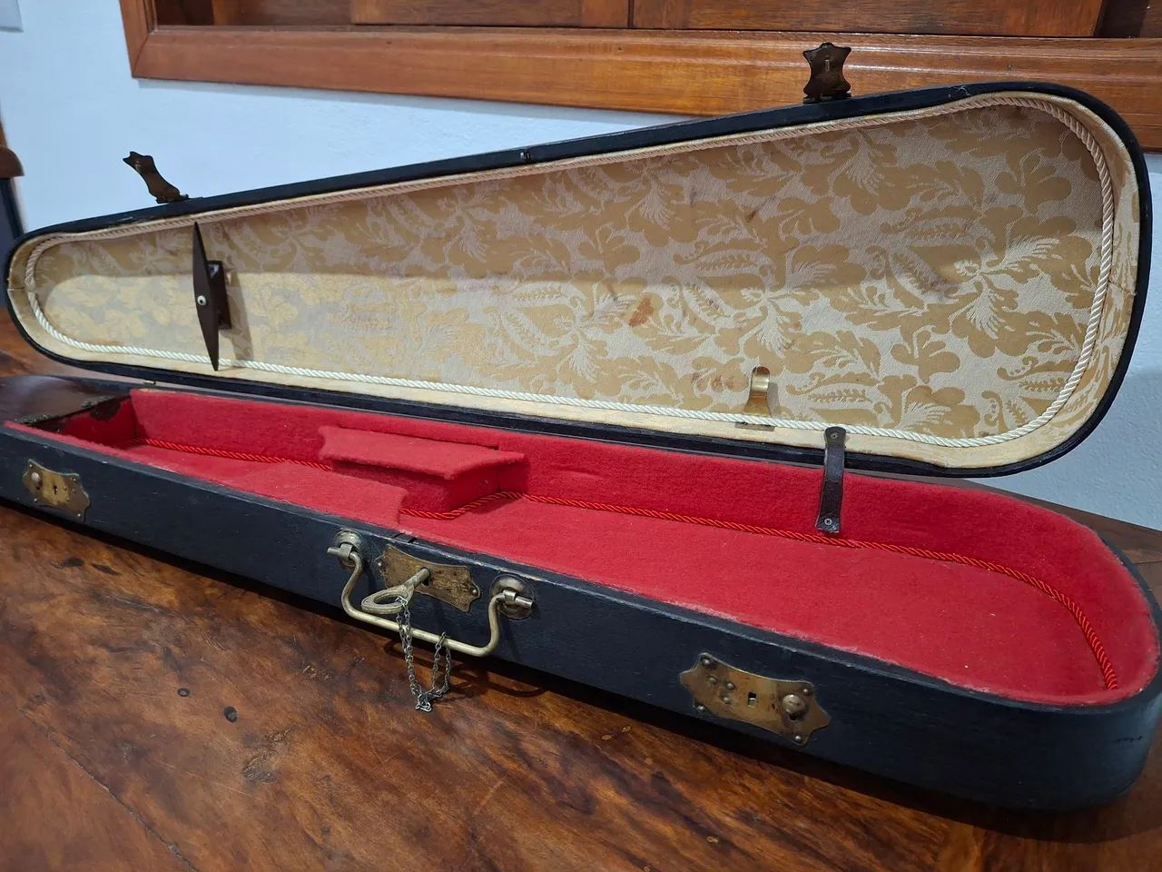 Estojo Antigo para Violino