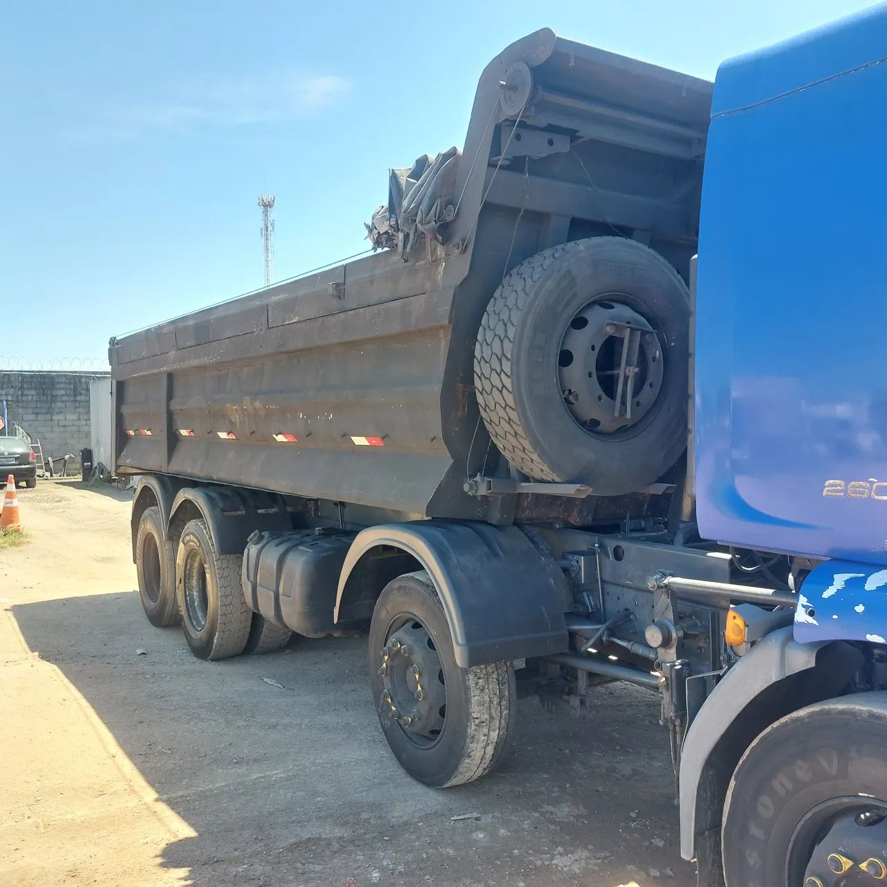 Caçamba para bitruk - Foto 4