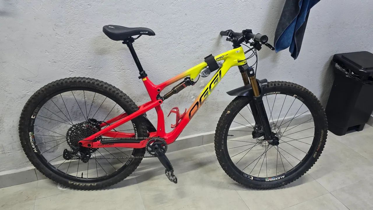 mountain bike full suspension bicicleta oggi cattura sport 2021