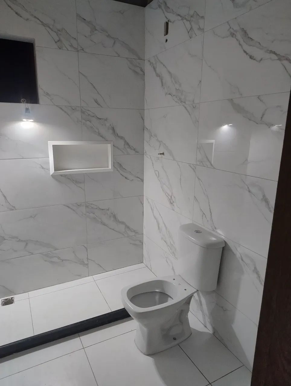 Pedreiro profissional azulejista fino acabamento  - Foto 2