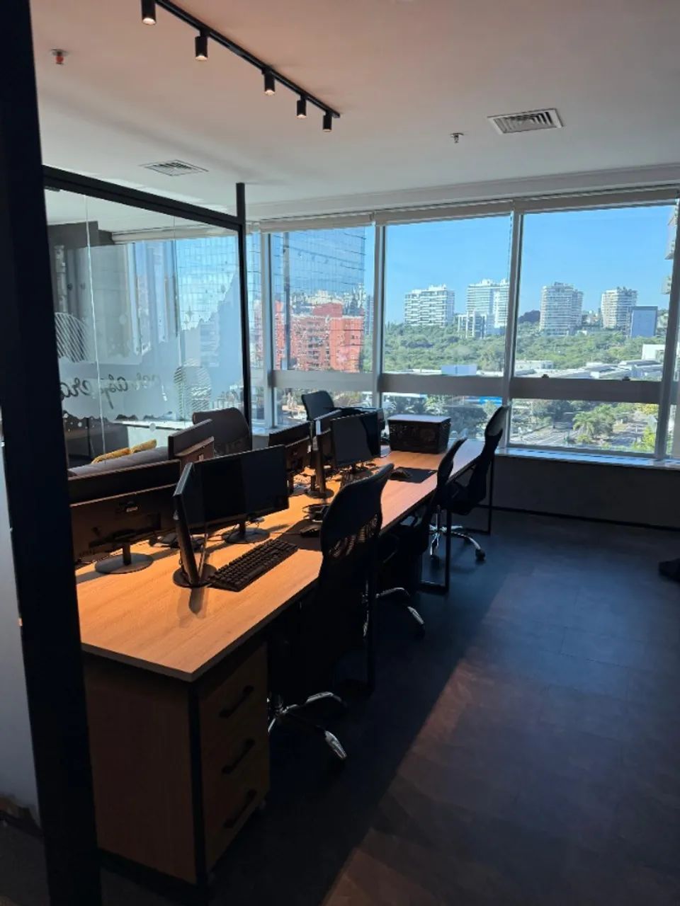 Sala Comercial Mobiliada  + Repasse de Aluguel - Iguatemi Corporate POA - Foto 3