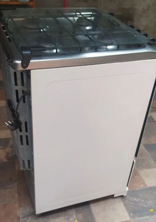 Fogão a Gás 4 Bocas (Glp/GN)- Usado em ótimo estado! - Foto 4
