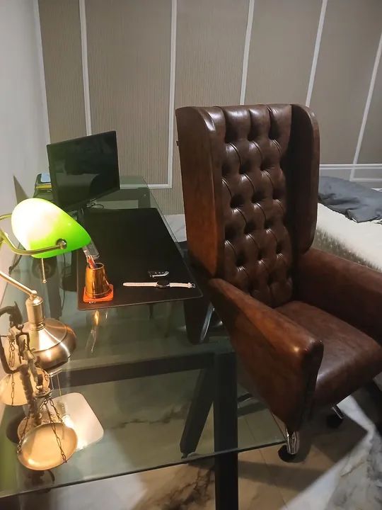 Cadeira de Escritório  Luxo  Couro - Foto 3