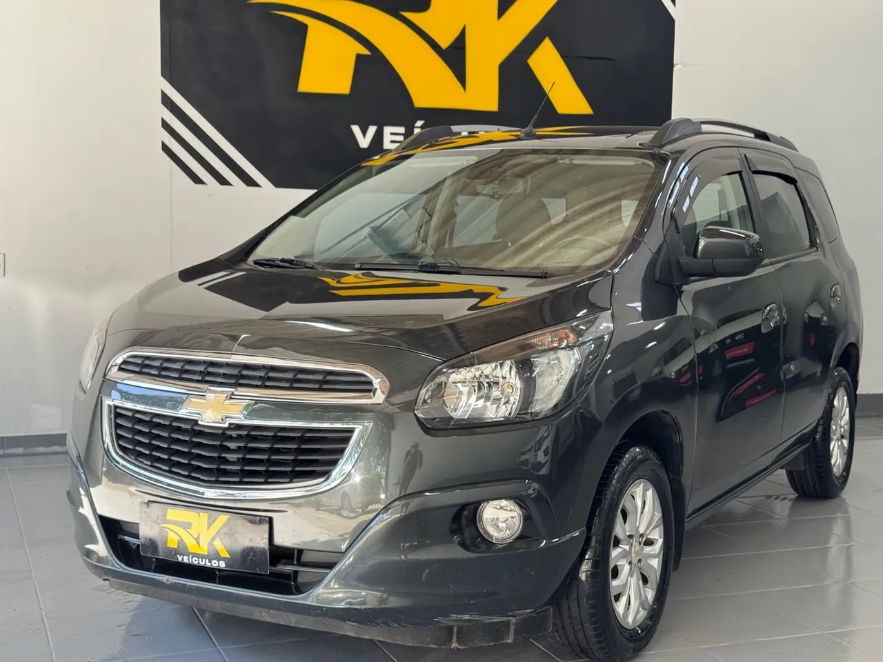 Spin 1.8 LTZ automática 7 lugares 2018