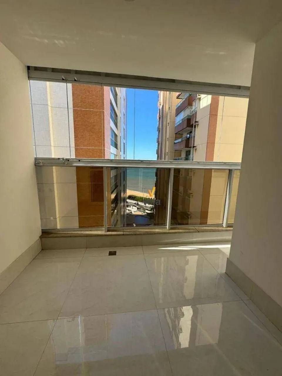 Apartamento com 3 dormitórios para alugar, 94 m² por R$ 4.500,00/ano - Praia de Itapoã - V