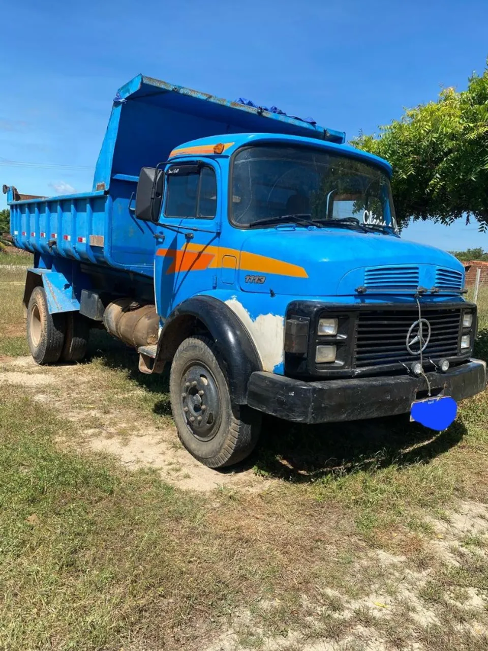 Mercedes Bens L 1113 - Caçamba