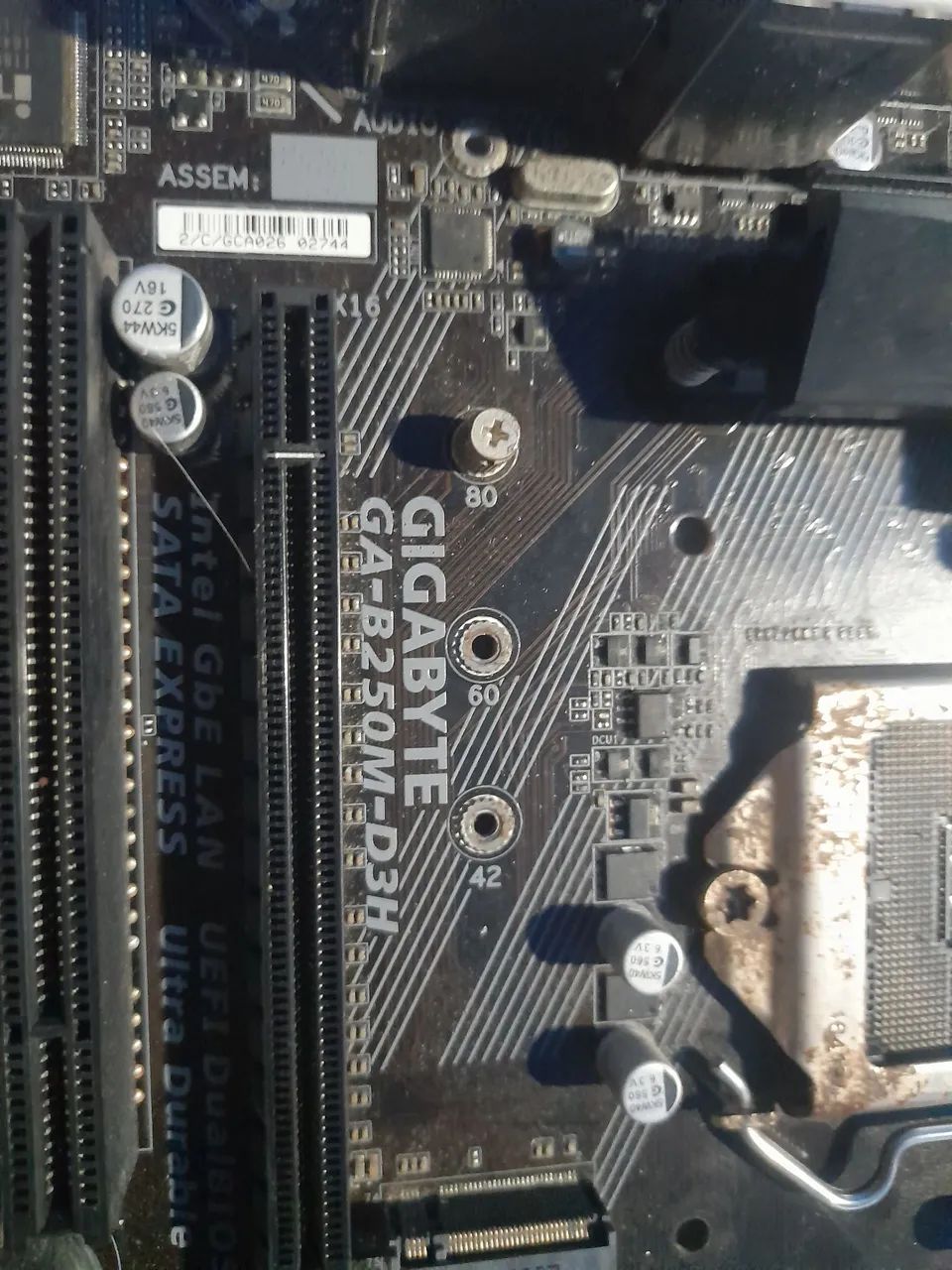 Placa-mãe Gigabyte GA-B250M-D3H