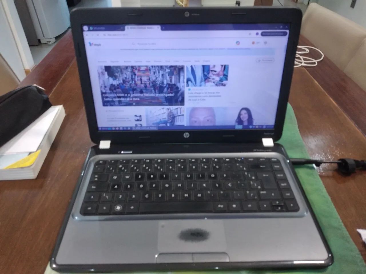 Notebook HP pavilion g4, barbada por 600 reais.