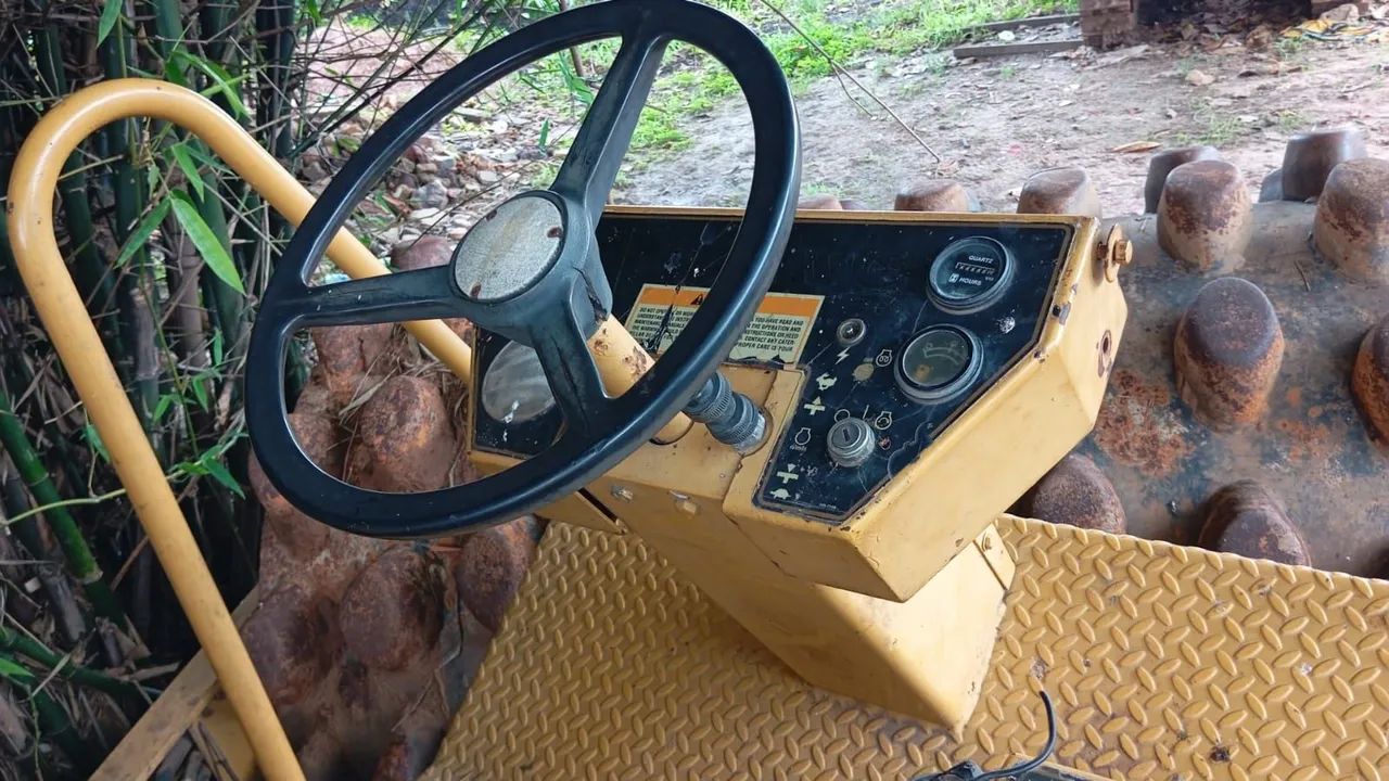 Rolo Caterpillar pe Carneiro Ano 1998 Valor 100 mil, leia o anúncio.  - Foto 6