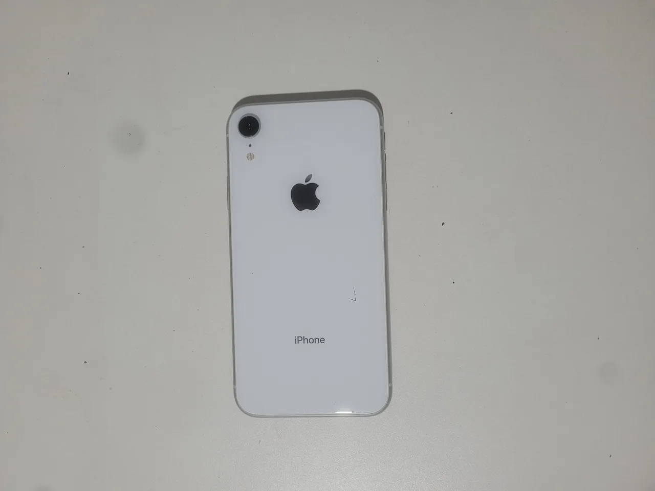 Celular IPhone 64gb - 6gb ram - estado de novo